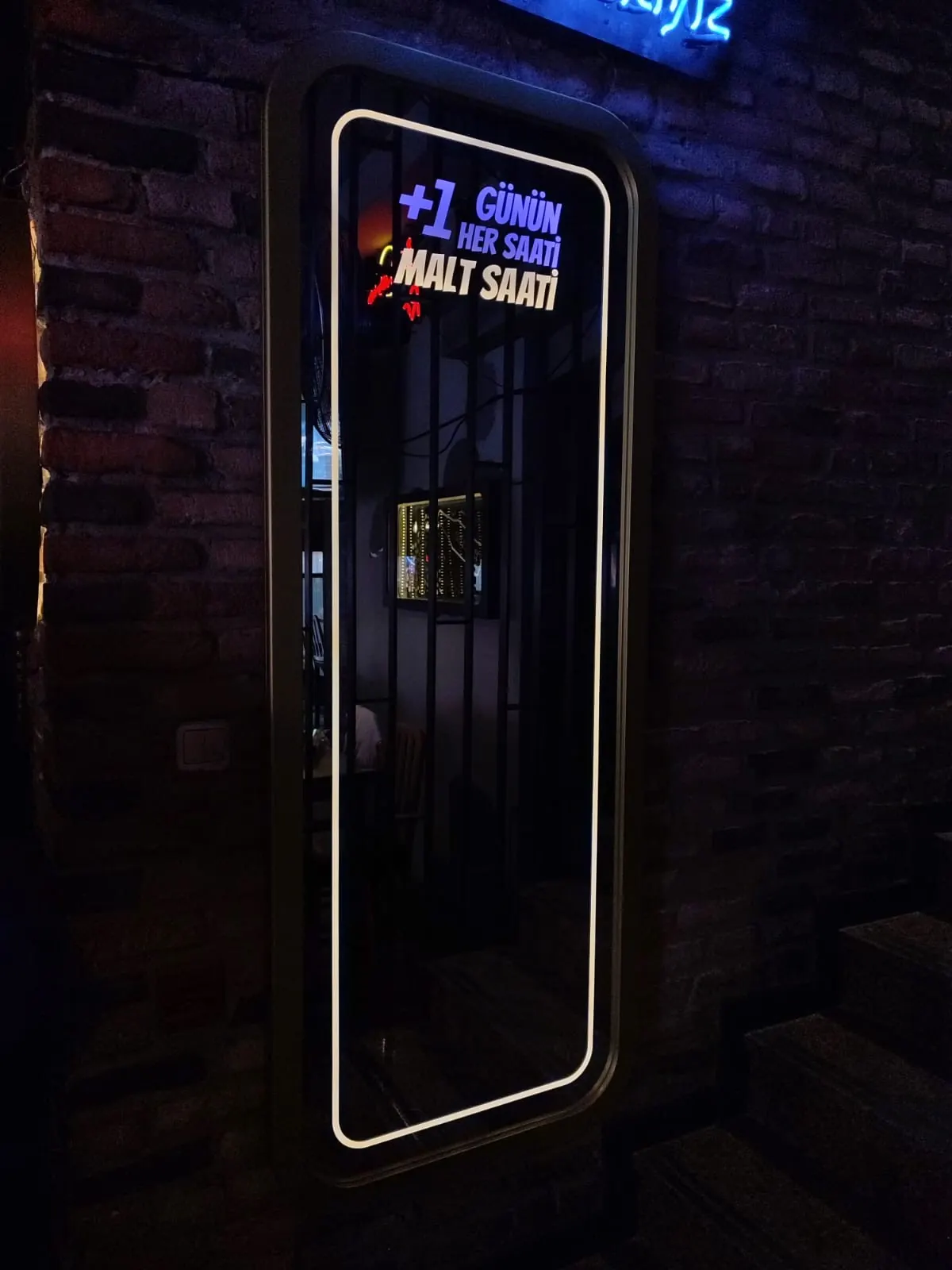 Retail display and POSM
